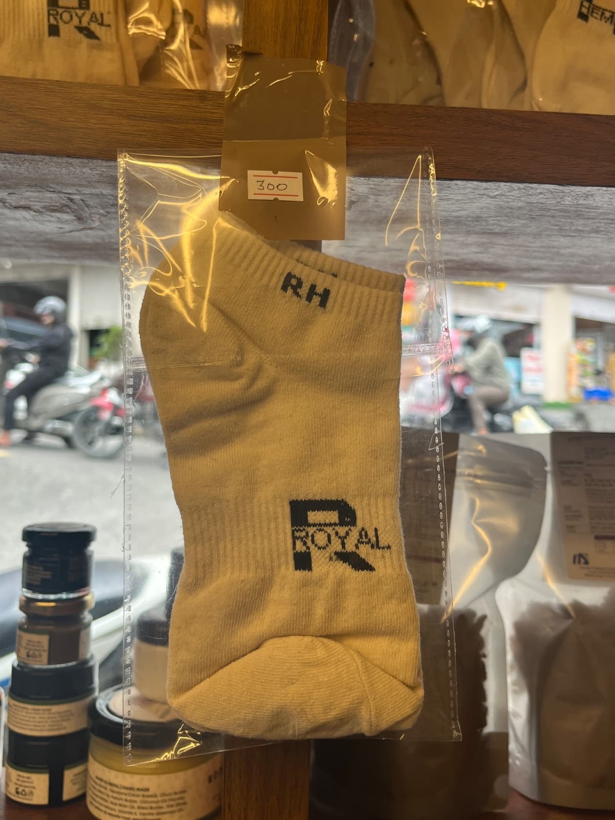 Royal Hemp Crew Socks | Unisex Breathable Everyday Socks | White